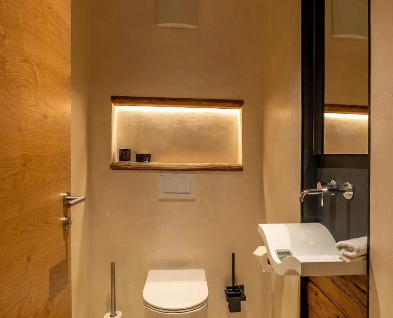 잘바흐 힌터글렘 Contemporary Austrian Chalet Recently Completed 아파트